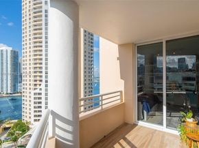 808 Brickell Key Dr 1808, Miami FL 33131