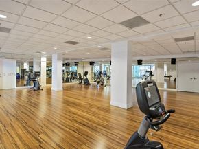 808 Brickell Key Dr 1808, Miami FL 33131