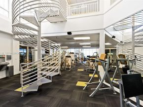 808 Brickell Key Dr 1808, Miami FL 33131