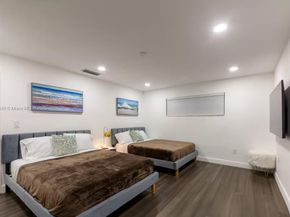 21250 NE 23rd Ave, Miami FL 33180