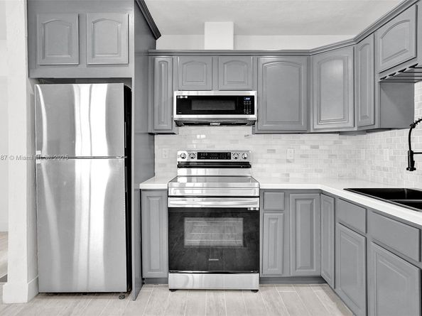 1608 NE 34st, Oakland Park FL 33334