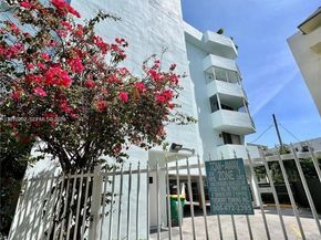 1990 Marseille Dr 303, Miami Beach FL 33141