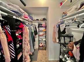 1990 Marseille Dr 303, Miami Beach FL 33141