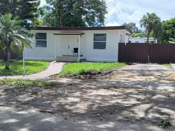 1280 NW 100th Ter
