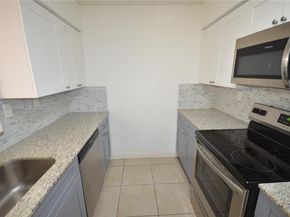 15201 SW 80th St 207, Miami FL 33193