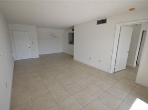 15201 SW 80th St 207, Miami FL 33193