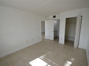 15201 SW 80th St 207, Miami FL 33193