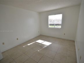 15201 SW 80th St 207, Miami FL 33193