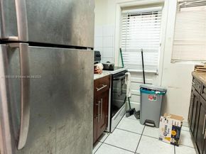 2331 NW 14th St, Miami FL 33125