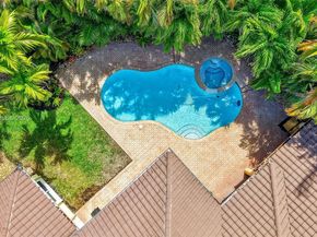 1083 SW 156th Ter, Pembroke Pines FL 33027