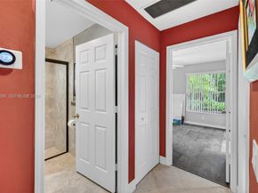1083 SW 156th Ter, Pembroke Pines FL 33027