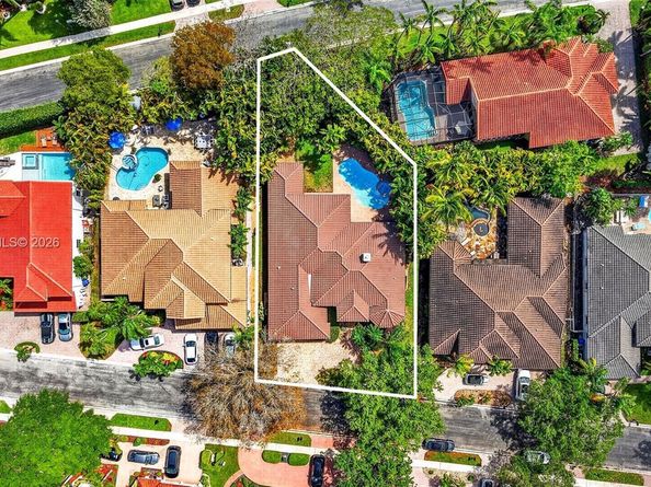 1083 SW 156th Ter, Pembroke Pines FL 33027