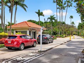 1083 SW 156th Ter, Pembroke Pines FL 33027