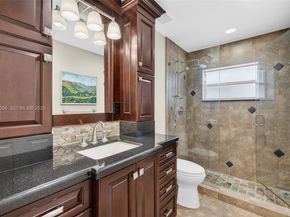 1083 SW 156th Ter, Pembroke Pines FL 33027