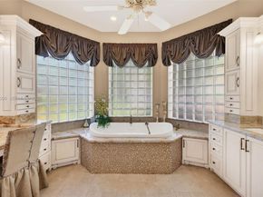 1083 SW 156th Ter, Pembroke Pines FL 33027
