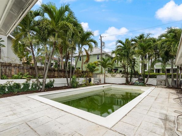 1101 Cordova Rd, Fort Lauderdale FL 33316