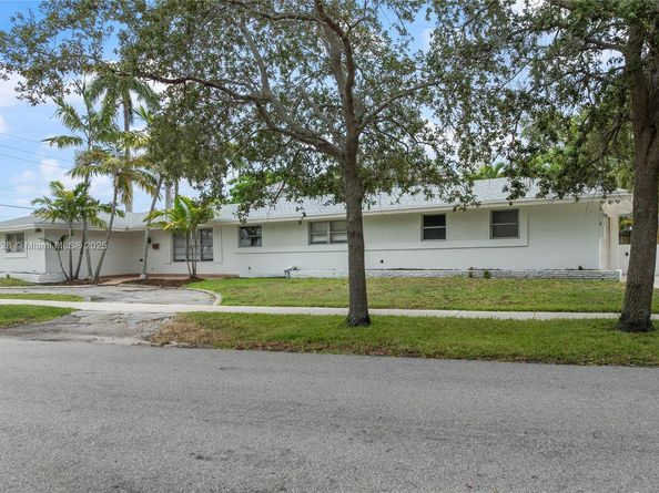1101 Cordova Rd, Fort Lauderdale FL 33316