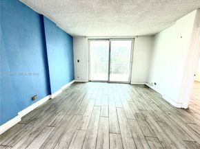 3660 NE 166th St 301 +40' Deeded Dock, North Miami Beach FL 33160