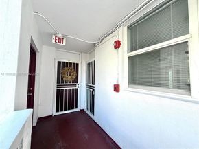 3660 NE 166th St 301 +40' Deeded Dock, North Miami Beach FL 33160