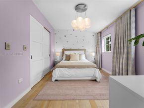 2887 Pine Tree Dr, Miami Beach FL 33140