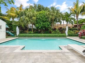 2887 Pine Tree Dr, Miami Beach FL 33140