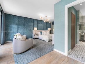 2887 Pine Tree Dr, Miami Beach FL 33140