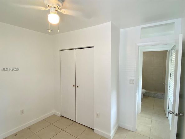 3058 NW 61st St, Miami FL 33142