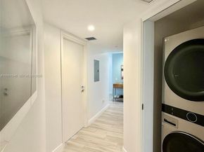 1300 Brickell Bay Dr 3406, Miami FL 33131