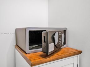 1435 Brickell Ave 3012, Miami FL 33131