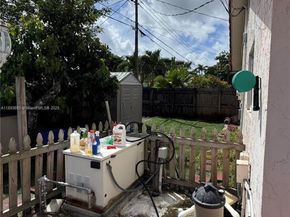 4390 NW 4th Ct, Coconut Creek FL 33066