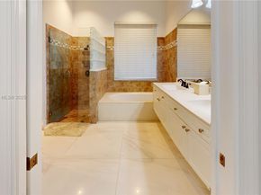 1946 Harbor View Cir, Weston FL 33327