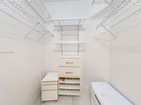 1946 Harbor View Cir, Weston FL 33327