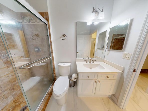 1946 Harbor View Cir, Weston FL 33327