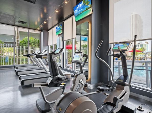 2602 E Hallandale Beach Blvd R2703, Hallandale Beach FL 33009