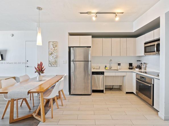 2602 E Hallandale Beach Blvd R2703, Hallandale Beach FL 33009