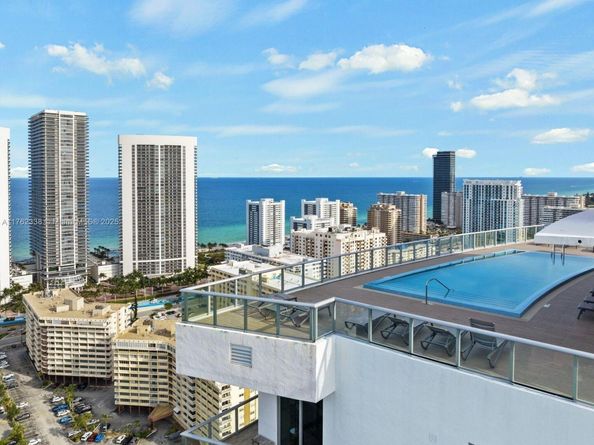 2602 E Hallandale Beach Blvd R2703, Hallandale Beach FL 33009