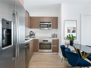 1600 SW 1st Ave 810, Miami FL 33129