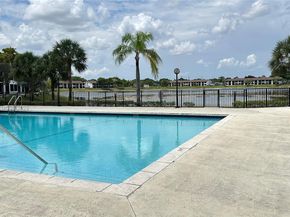 217 Lake Pointe Dr 202, Oakland Park FL 33309