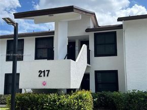 217 Lake Pointe Dr 202, Oakland Park FL 33309