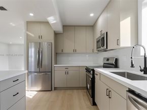 9660 Dominican Dr, Cutler Bay FL 33189