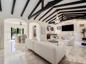 5135 Alton Rd, Miami Beach FL 33140