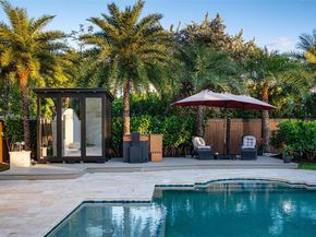 5135 Alton Rd, Miami Beach FL 33140