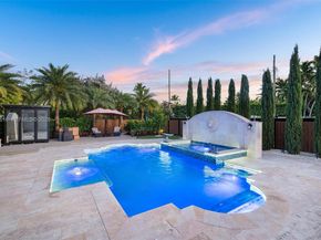 5135 Alton Rd, Miami Beach FL 33140