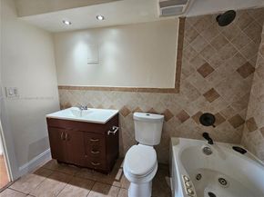 15600 NW 7th Ave 704, Miami FL 33169
