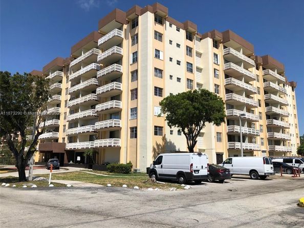 15600 NW 7th Ave 704, Miami FL 33169