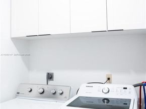 9023 SW 113th Place Cir W, Miami FL 33176