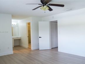 9023 SW 113th Place Cir W, Miami FL 33176