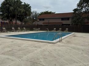 9023 SW 113th Place Cir W, Miami FL 33176