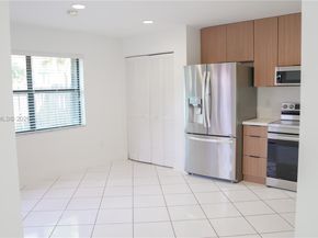 9023 SW 113th Place Cir W, Miami FL 33176