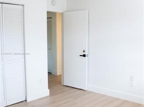 9023 SW 113th Place Cir W, Miami FL 33176